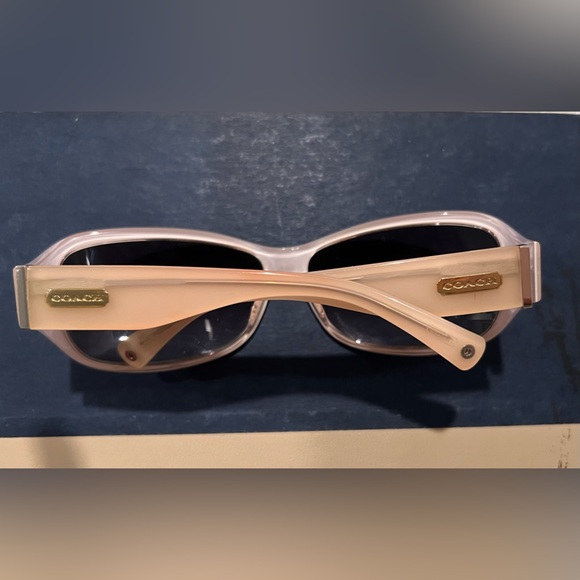 Coach sunglasses - Picture 2 of 4